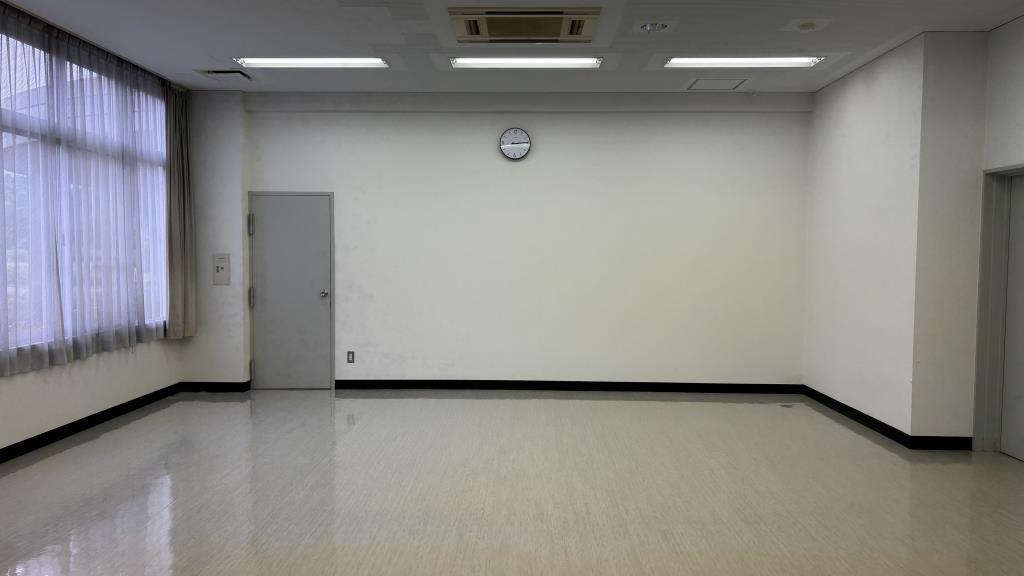 吉田取方総合運動公園体育館_研修室1